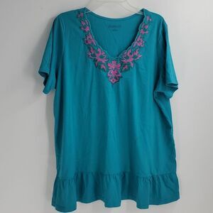 Romans woman blouse